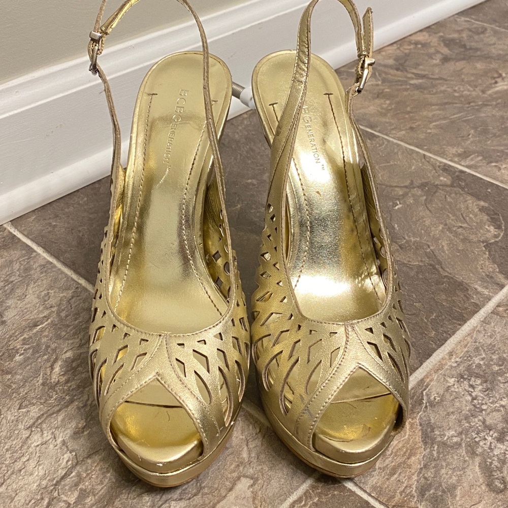 Bcbgeneratio Platform Open Toe Sling Back Heels. - image 2